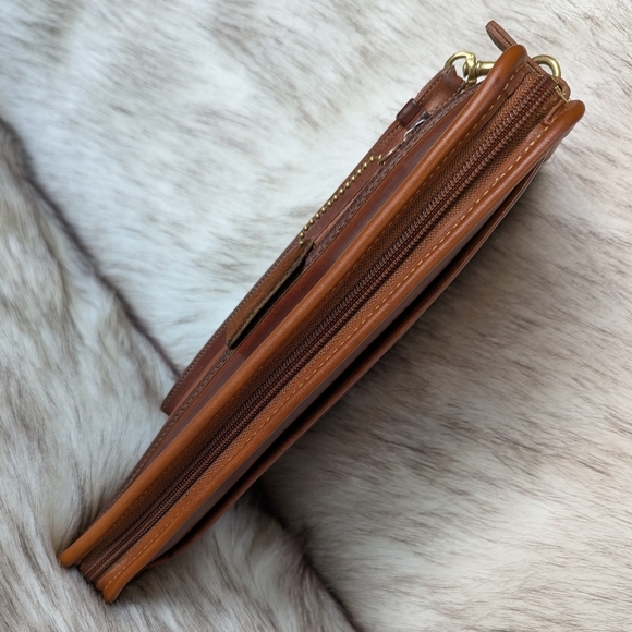 Vintage Coach 9834 Large Zip Clutch Bag in British Tan Pre-1994 - Picture 6 of 11